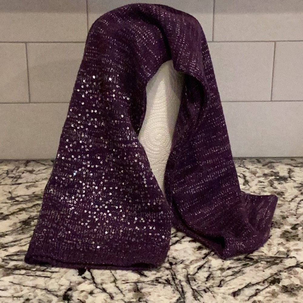 Purple with Sequins scarf, NEW condition. Ready to wear. 🧣